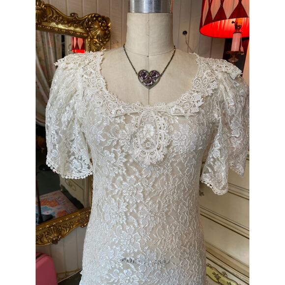 vintage 1980s sheer lace mermaid hem dress with flutter sleeves small wedding - Picture 3 of 10